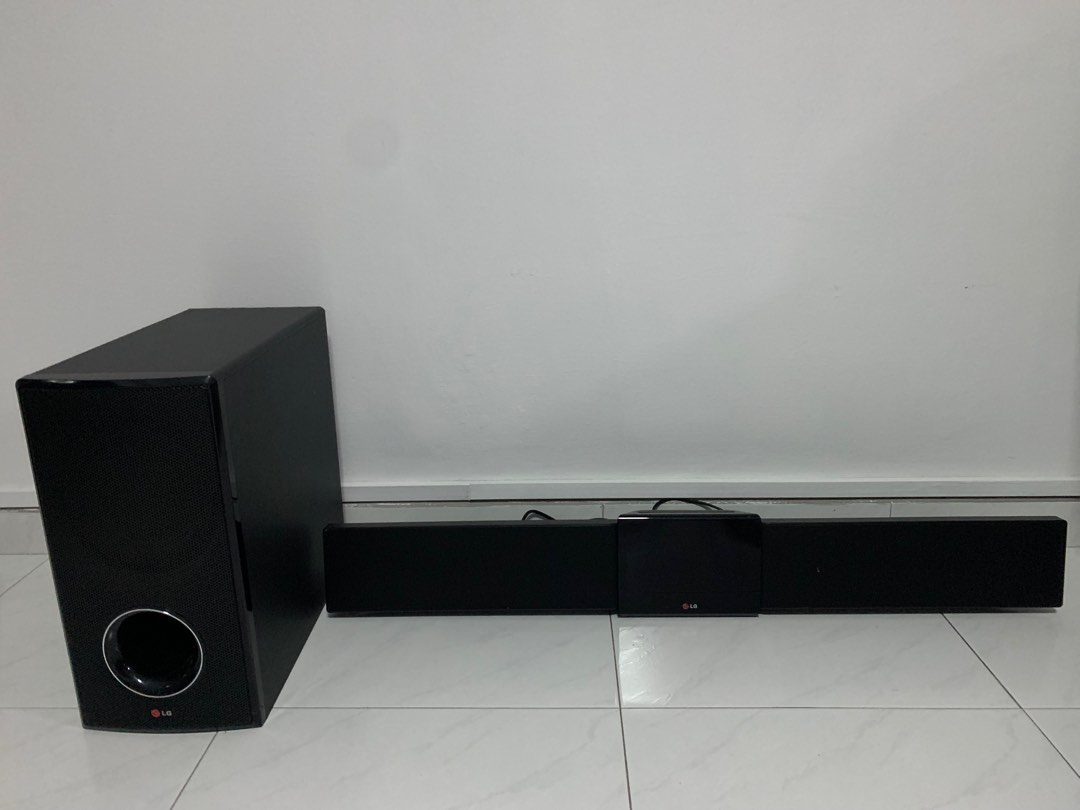 LG BB4330A Soundbar & S43A3-D Active Subwoofer, Audio, Soundbars ...
