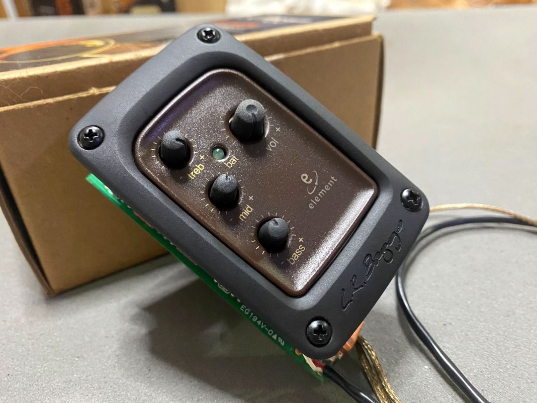 LR Baggs Element "Hybrid" Preamp+Pickup, Hobbies & Toys, Music & Media