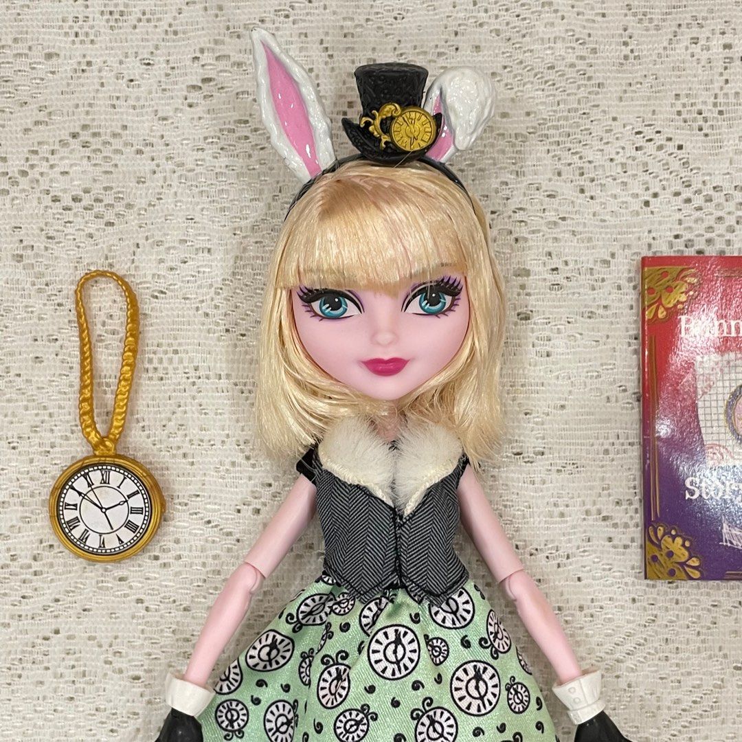 Poupée Ever After High – Bunny Blanc – Mattel Collector