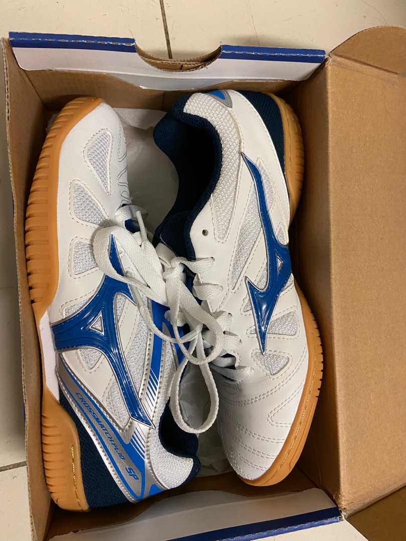 mizuno table tennis shoes