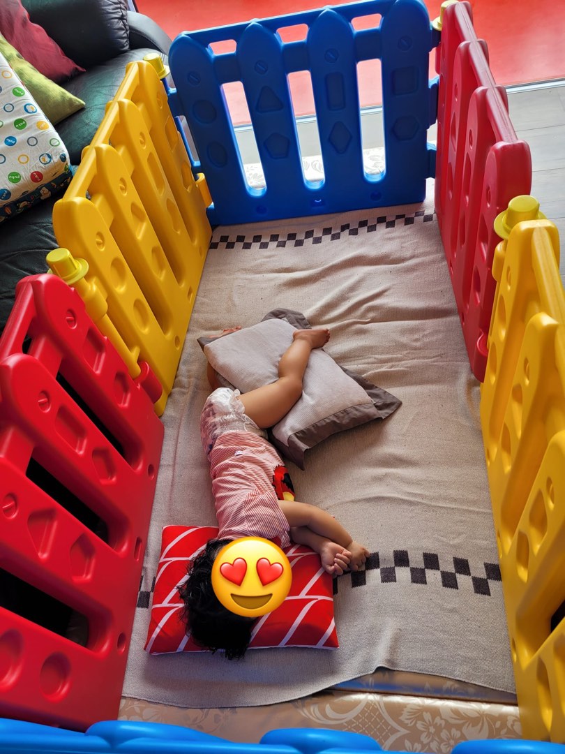 Play yard fence, Babies & Kids, Infant Playtime on Carousell
