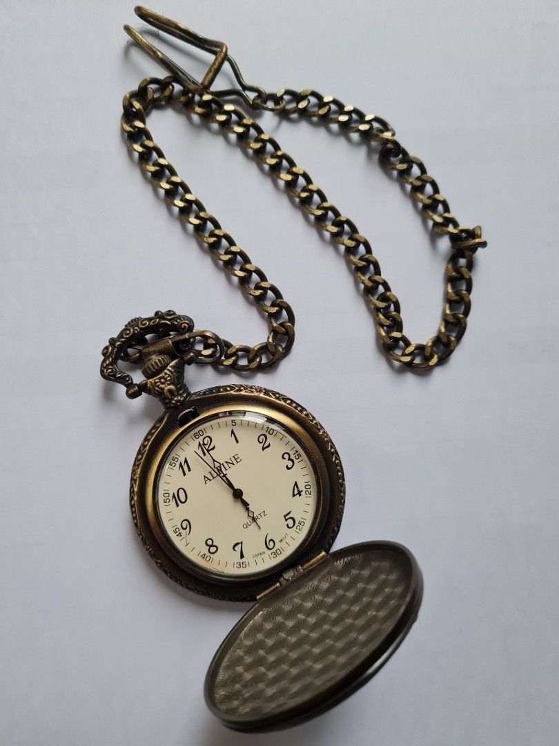 Alpine quartz watch online