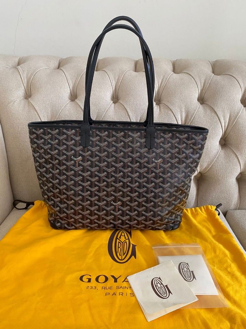 Goyard Artois pm bag -in really great condition - Depop