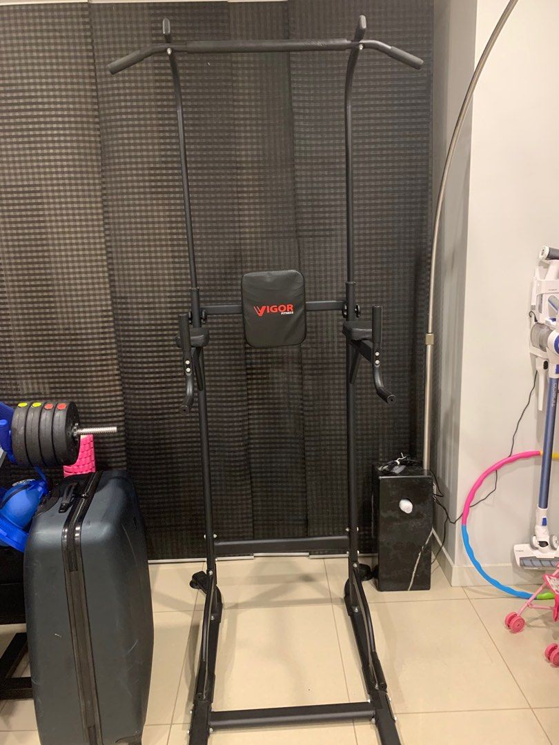 Pull up Bar Stand (Category: Cardio & Fitness Machines) located in Petaling Jaya. Submitted by jjaydnx (Listing ID 1203035921, Image 1). Description: Vigor Pull Up Tower.