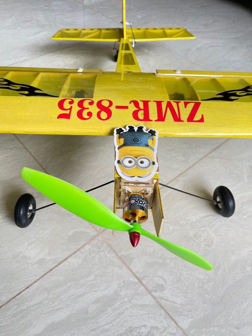 Rc plane training plane ZMR835 with dsm2 receiver and hobby eagle A3