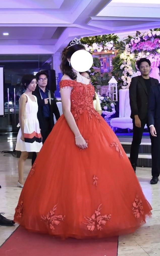 See How This Crazy Rich Asians-Themed Debut Recreated The Movie's Iconic  Wedding Scene! | Metro.Style