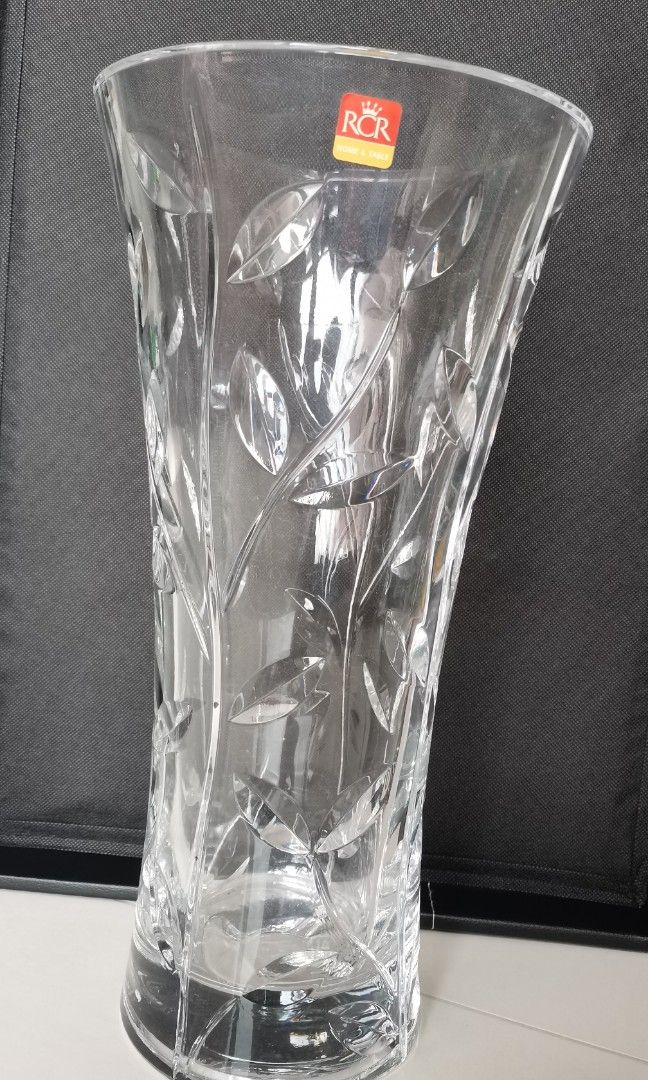 Vase Royal Crystal Rock, Crystal Italian laurus vase, Furniture & Home