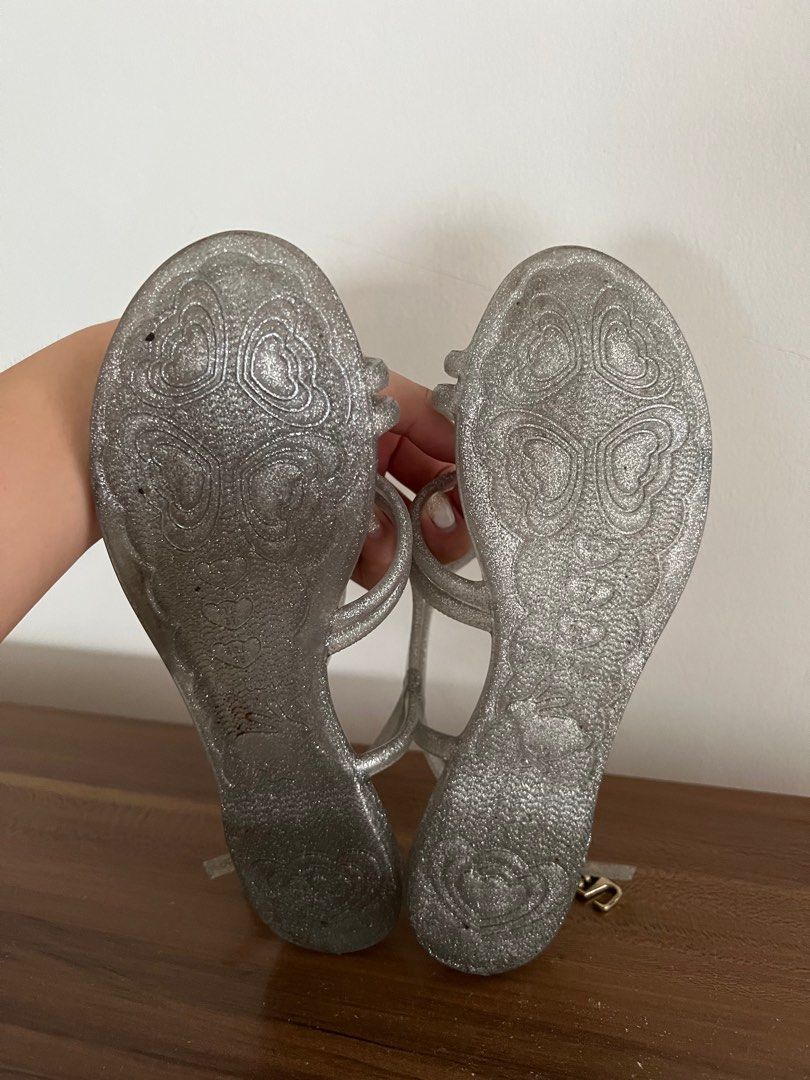 harga sandal jelly bunny