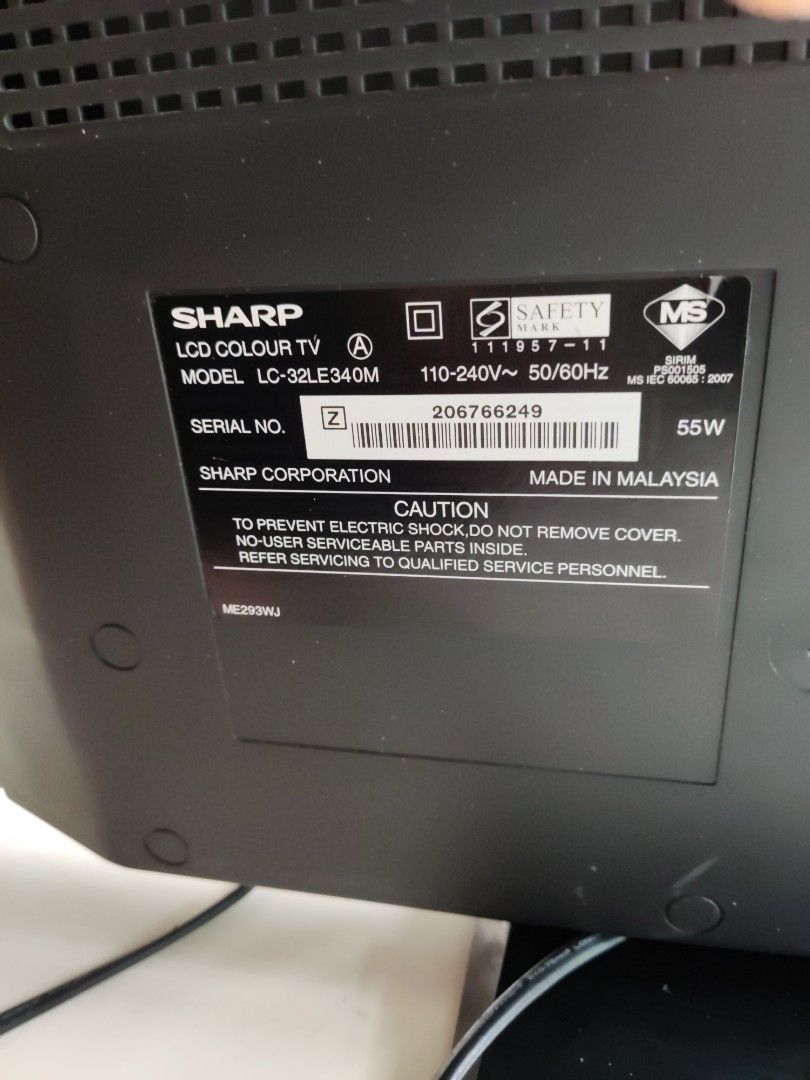 Sharp aquos 32 inch LCD TV (NOT smart and pls read description), TV