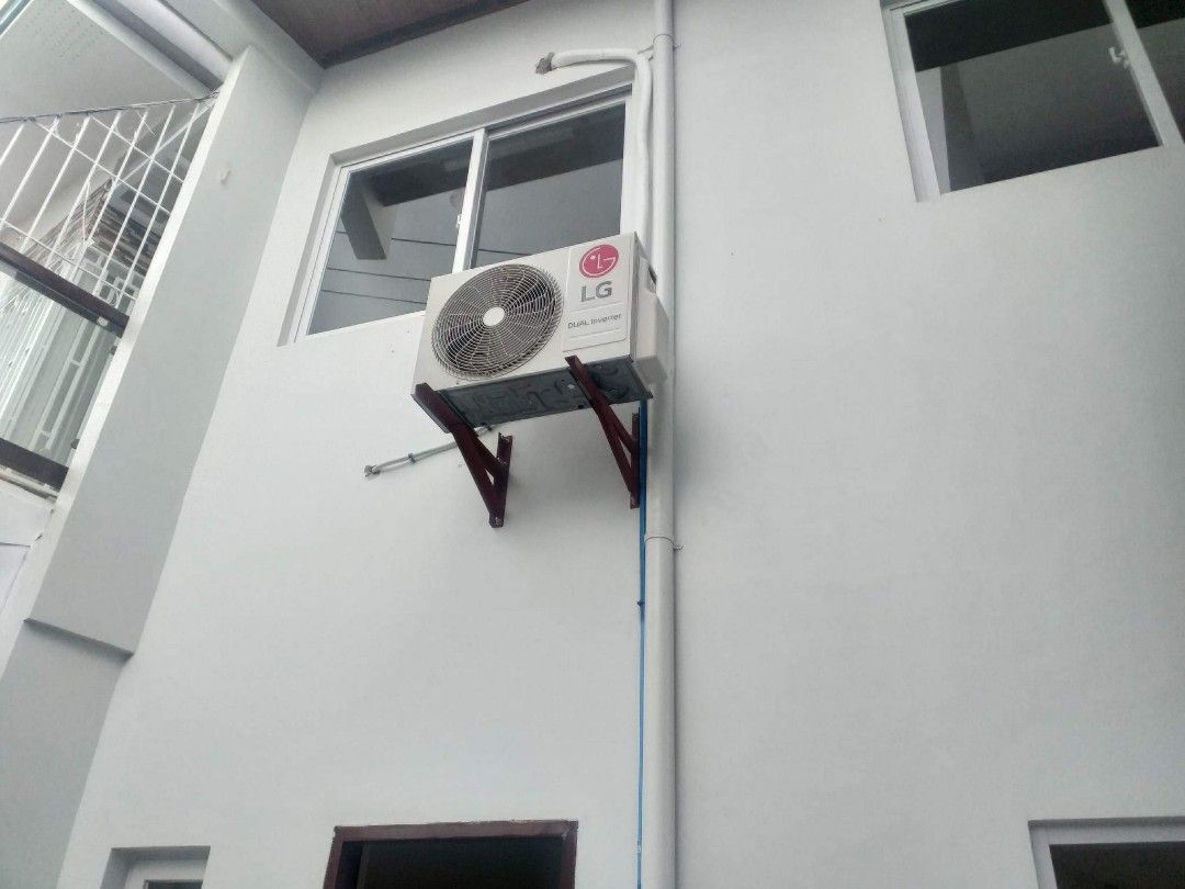 SPLIT TYPE AIRCON with FREE INSTALLATION !! (Category: Air Conditioning and Heating) located in Quezon City. Submitted by j.chris30 (Listing ID 1203112827, Image 2). Description: SALE!! SALE!! ✓•Brand New and Factory Sealed. ✓•Cheaper than mall SRP but same QUALITY ✓•Trusted and Accredited Installers ✓•Complete Receipt (Official receipt, Sales invoice and Quotation for warranty) Available Brand: ✓OX / AUX / SHARP / SAMSUNG / LG / CARRIER / DAIKIN