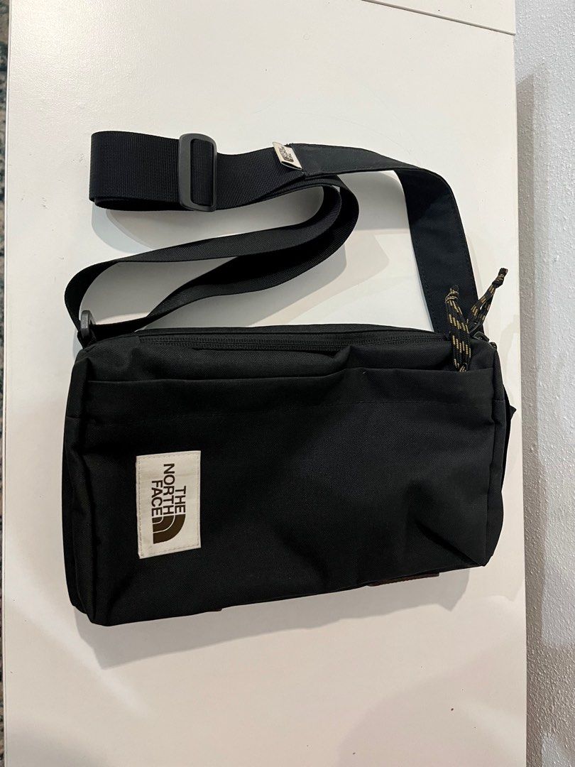 North face field discount sling bag
