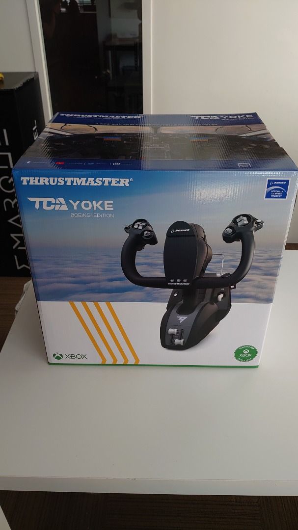 Thrustmaster Flight SIM Thrustmaster TCA Yoke Boeing Edition (Xbox Series  X