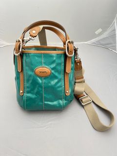 (Category: ) located in . Submitted by luxlabels (Listing ID 1203005391, Image 1). Description: .