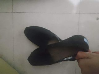 Toms / Toms black / Black Toms / Toms Black Shoes/ Toms Shoes / Toms Black Sneakers
