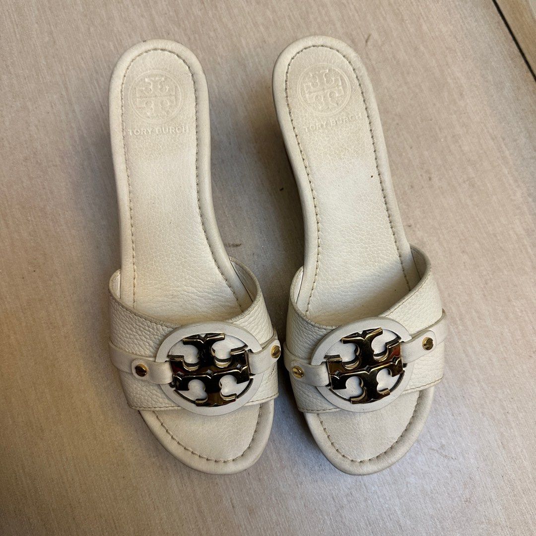Tory burch 2024 white wedges