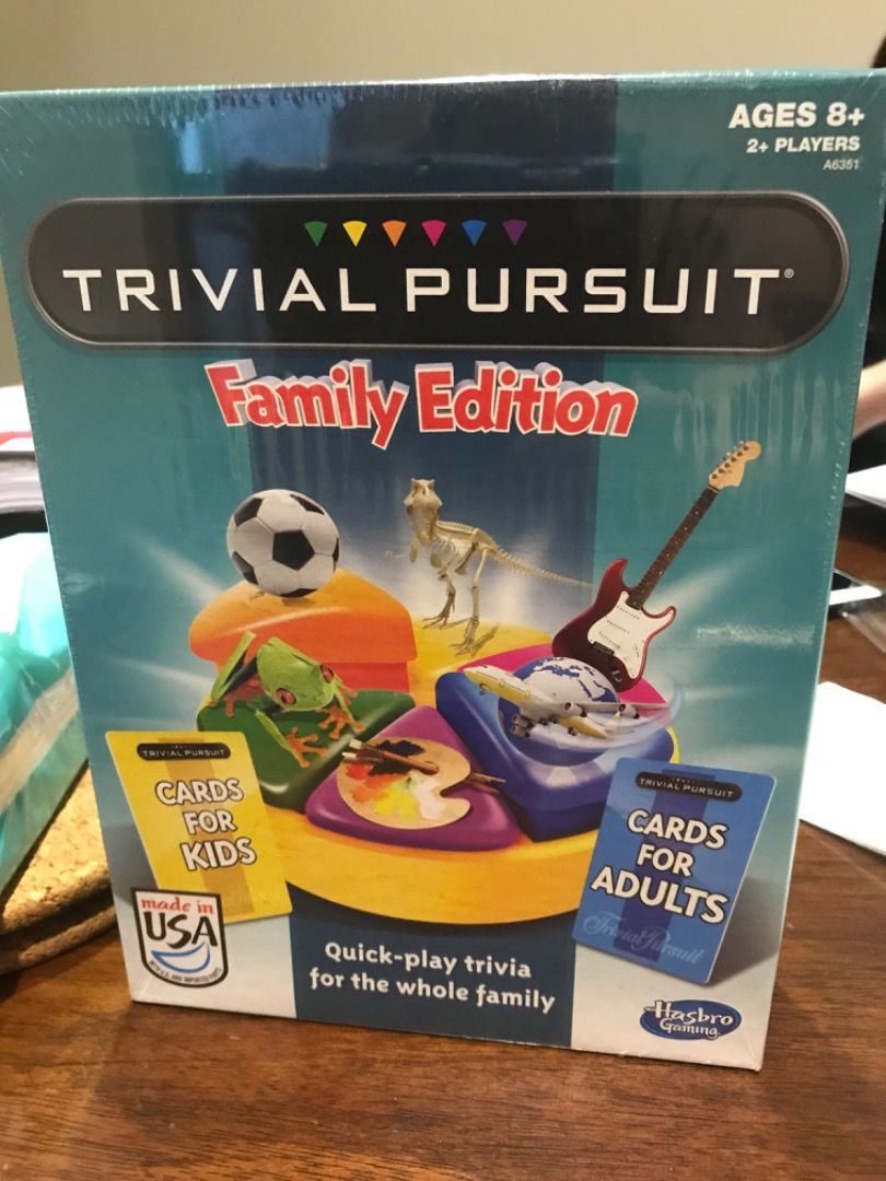 Trivial Pursuit Family Edition, Hobbies & Toys, Toys & Games on Carousell