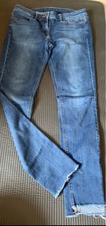 (Category: ) located in . Submitted by letsbuylarge (Listing ID 1202982261, Image 1). Description: .