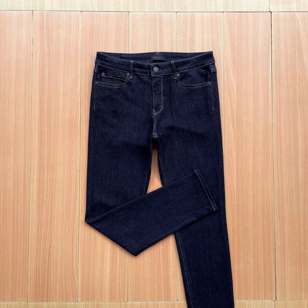 Uniqlo jeans, Men's Fashion, Bottoms, Jeans on Carousell