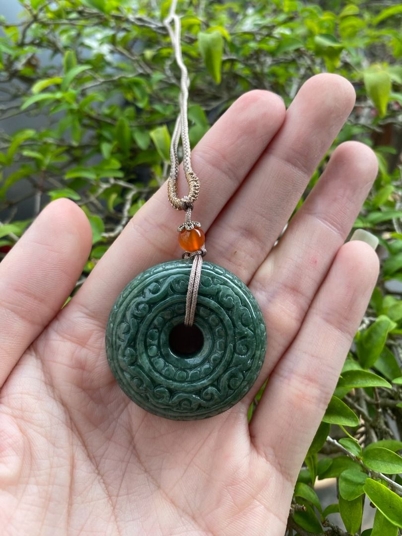 Donut outlet jade pendant