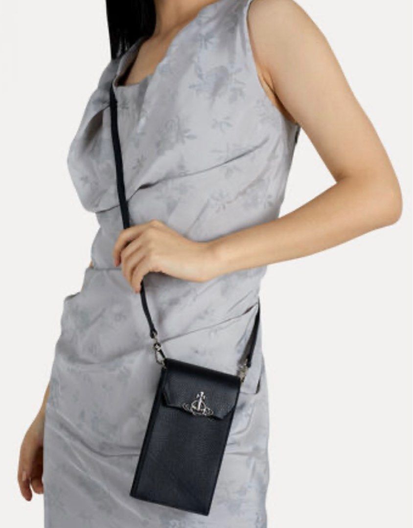 Vivienne Westwood phone bag, 名牌, 手袋及銀包- Carousell