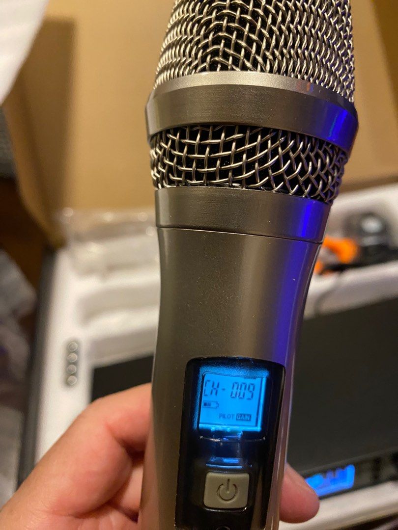 Wireless microphone, Audio, Microphones on Carousell