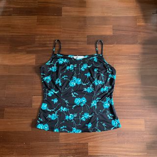 (Category: ) located in . Submitted by manyclothes (Listing ID 1203029971, Image 1). Description: .