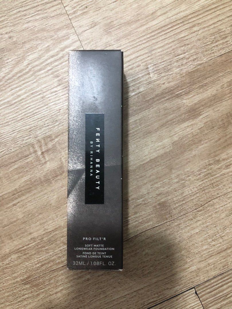 10000 Original Fenty foundation shade 150, Beauty & Personal Care