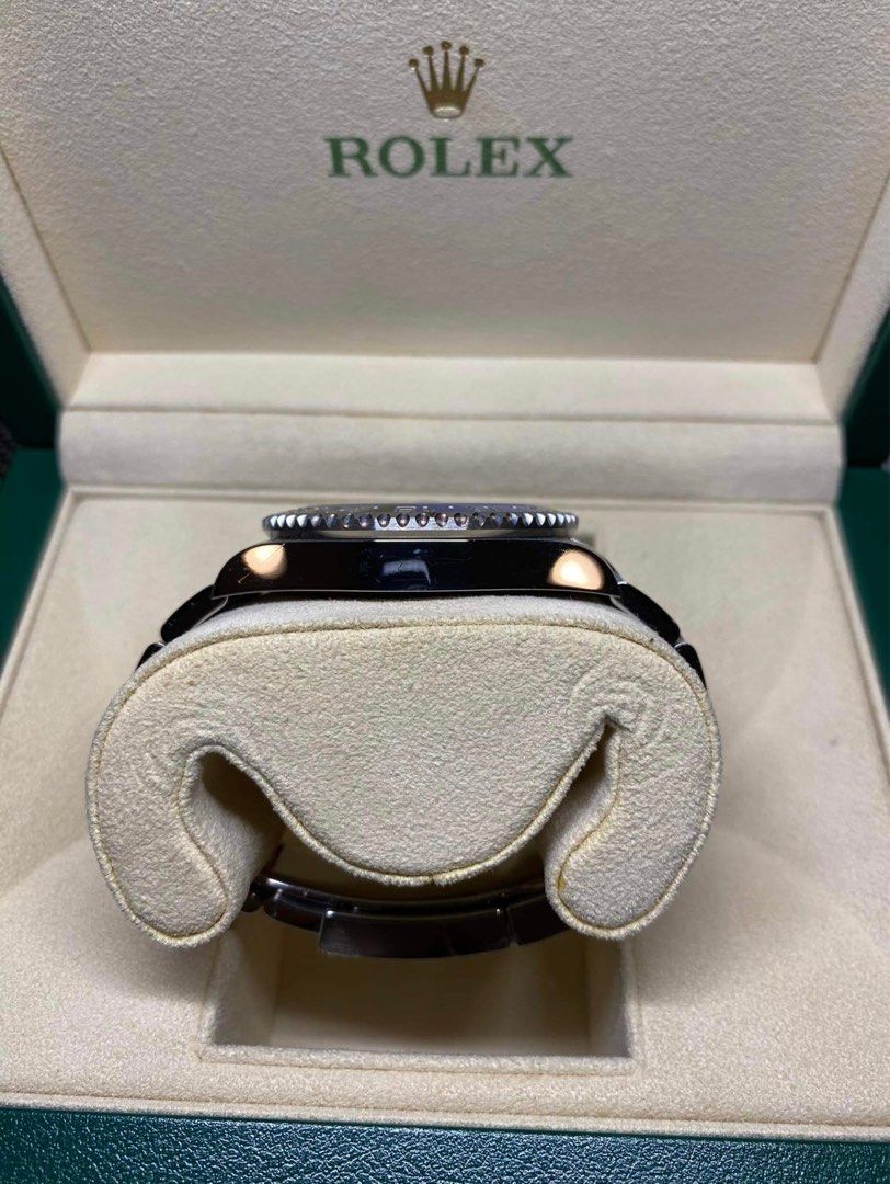 2014 Rolex GMT master 2 " Batman" (Category: Luxury Watches) located in Pasig City. Submitted by Watchaholics (Listing ID 1203277699, Image 3). Description: 2014 Rolex GMT master 2 " Batman" - 9.9/10 condition - with factory stickers - complete set For 890k.