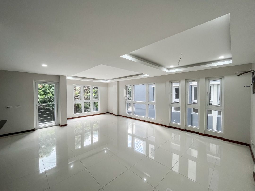 4 Storey Townhouse for sale in Quezon ave, Quezon City near Timog ave