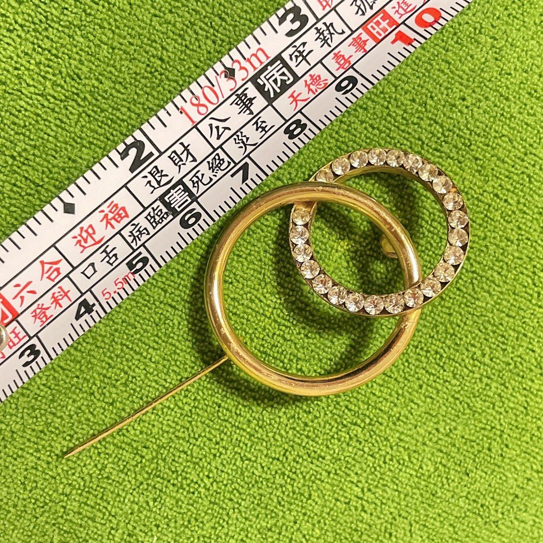 鑽石胸針 圓環造型 裙子收腰別針 防走光胸針卡扣 腰圍改小 收腰別針 扣固定衣服收腰神器 @ C247