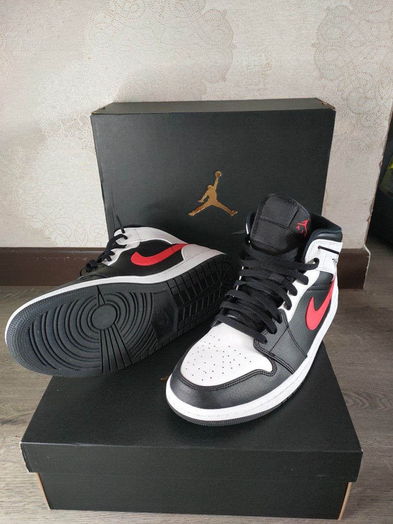 AIR JORDAN 1 MID BLACK CHILE RED/WHITE, Men's Fashion, Footwear, Sneakers  on Carousell