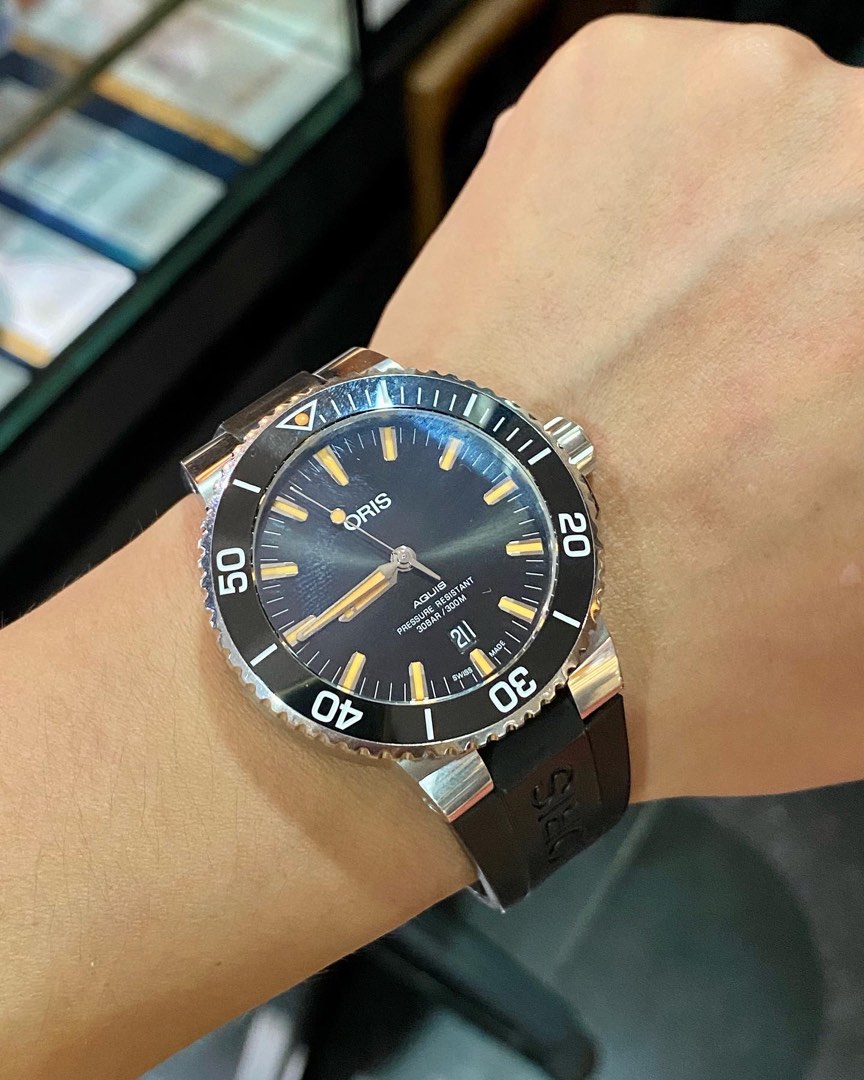 Oris Aquis Date Ref No 733.7730.4159 Luxury Watches