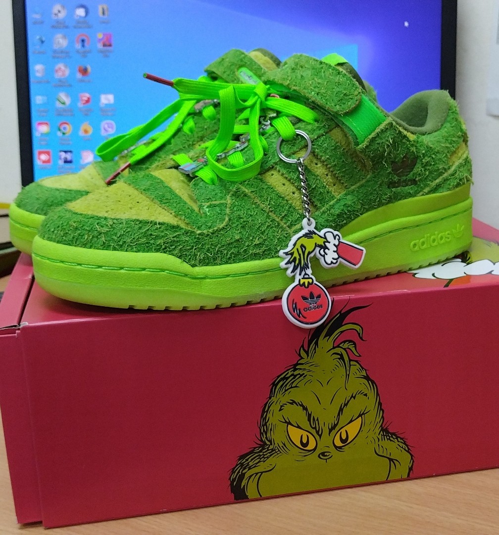 Adidas Forum low Grinch, Men's Fashion, Footwear, Sneakers on Carousell