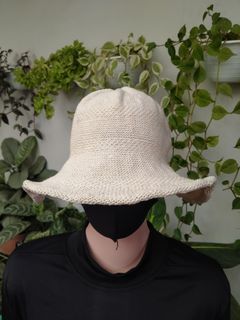 Aldracil – Topi Bucket Vintage Rajut Remaja Dewasa AP27 Beige Second Preloved Thrift Hat