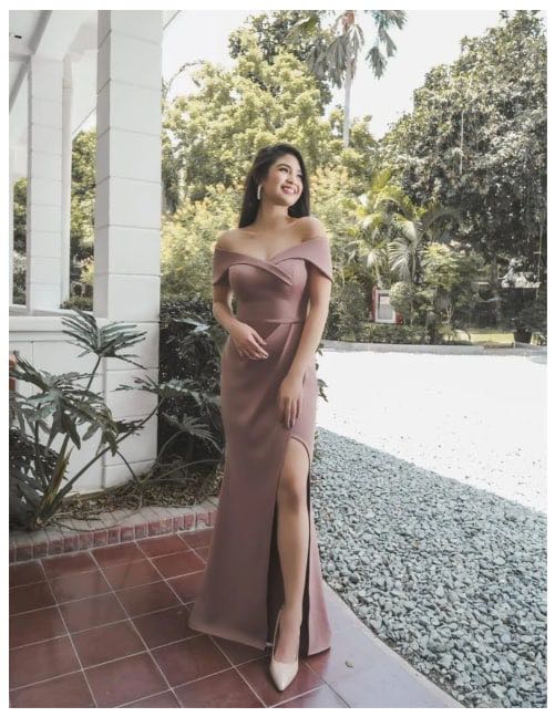 Apartment 8 top clothing gown