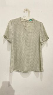 Atasan blouse wanita