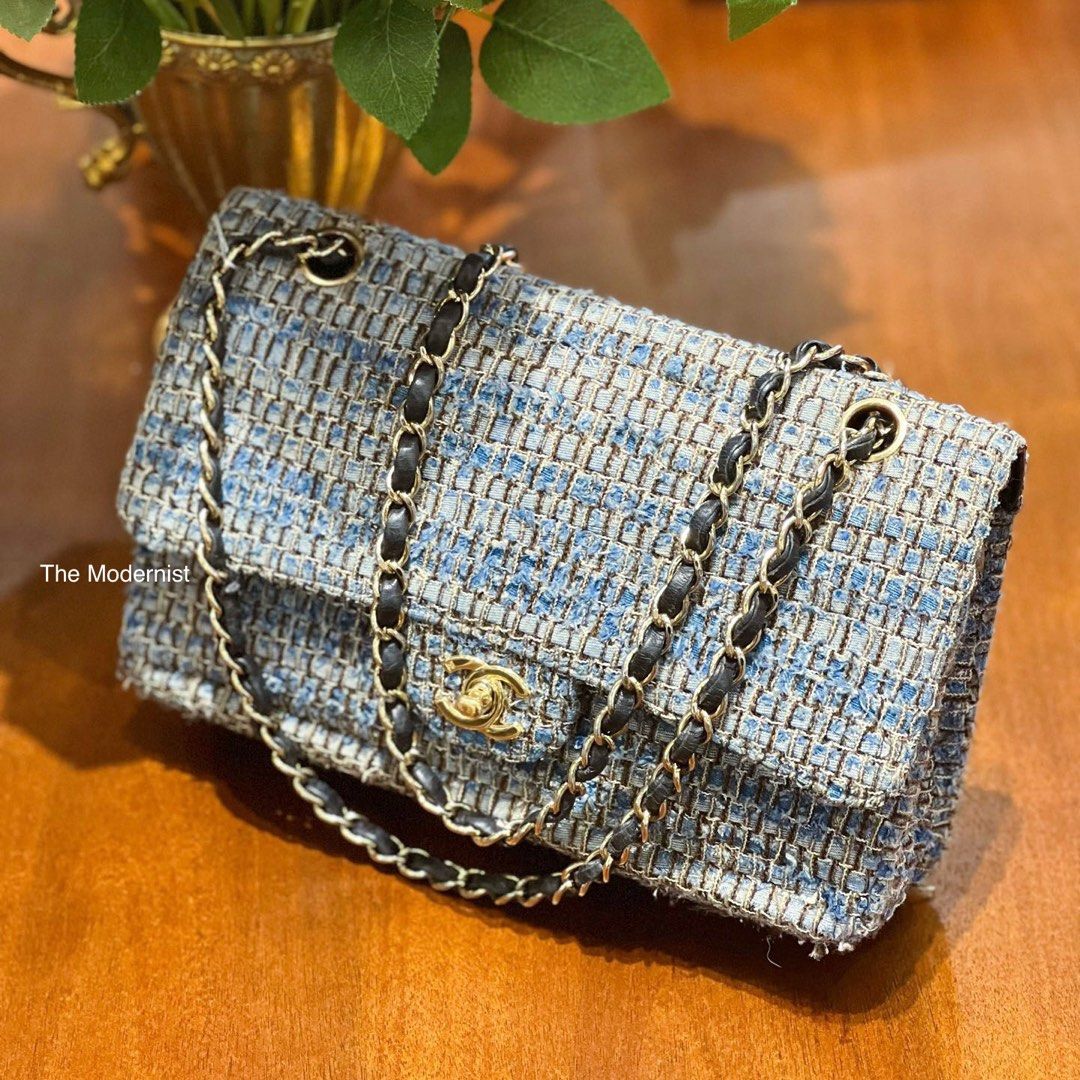 24p medium classic 25cm white tweed gold hardware