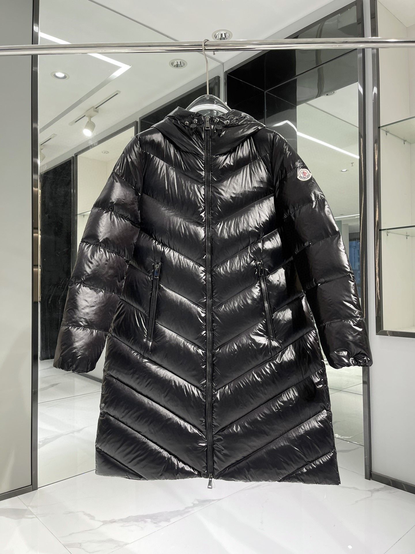 Moncler online new line