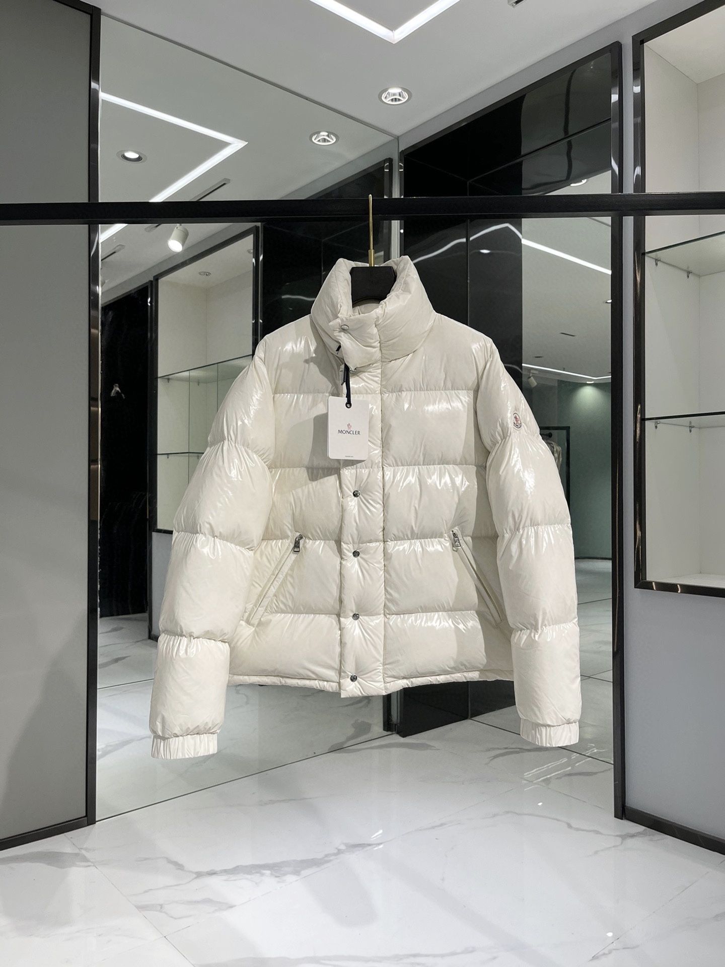 Glossy clearance down jacket