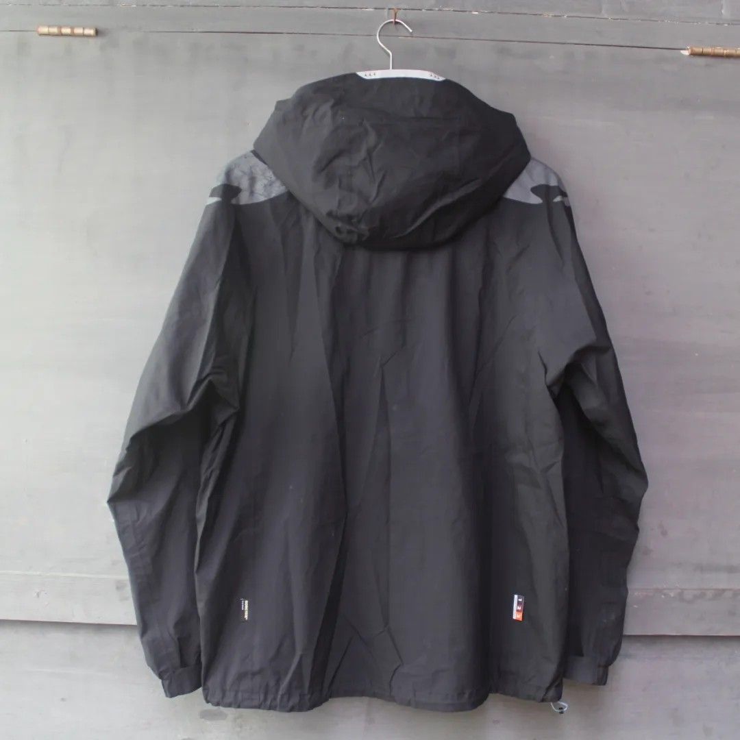 Blackyak Goretex Jacket x tnf deuter, Fesyen Pria, Pakaian , Baju