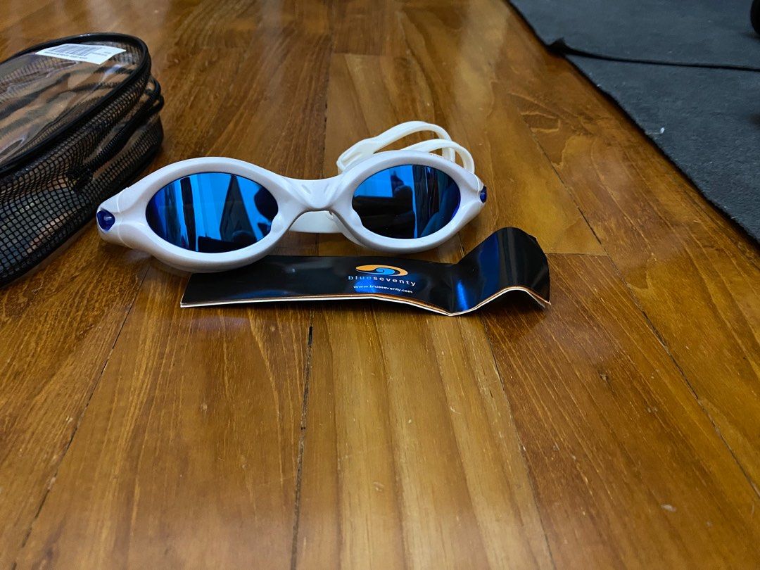 Blueseventy vision goggles, Sports Equipment, Sports & Games, Water