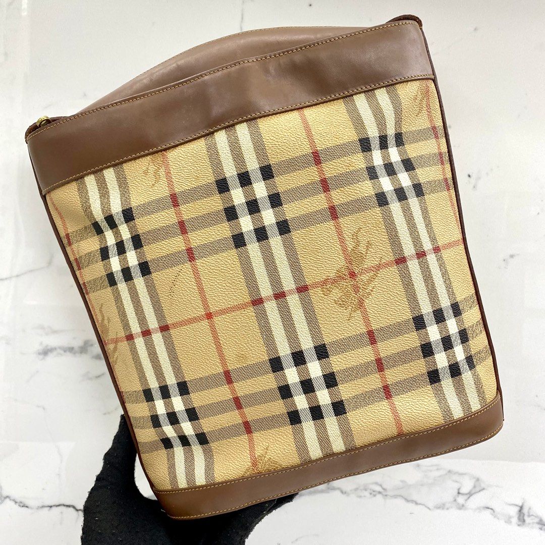 BURBERRY BEIGE AND BROWN PVC SHOULDER BAG 227014356