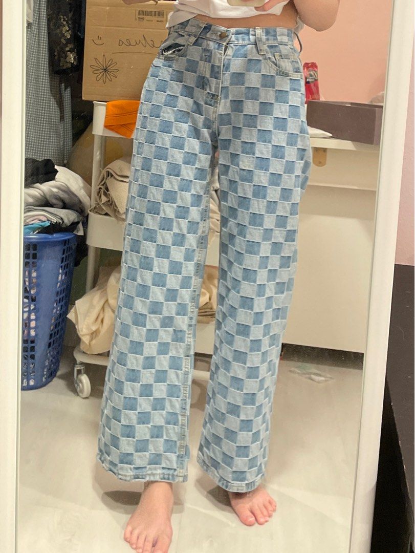 Checkered Wide Legged Jeans