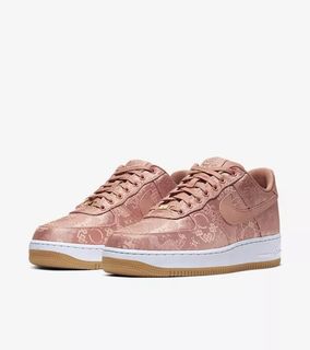 (Category: ) located in . Submitted by sneakersflexx (Listing ID 1203211107, Image 1). Description: .