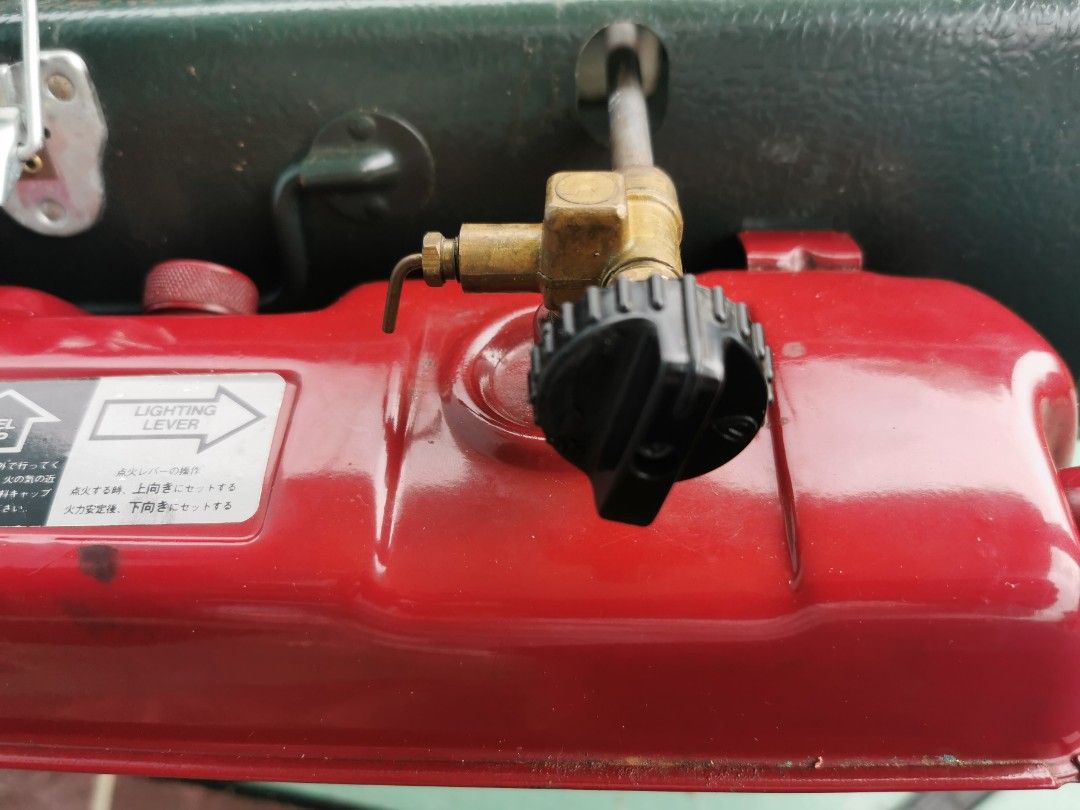 Coleman 413h double burner stove, Sports Equipment, Hiking & Camping on