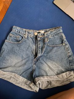 (Category: ) located in . Submitted by jacqtheodora (Listing ID 1203122596, Image 1). Description: .