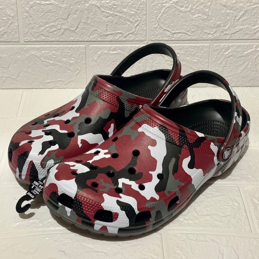 Red shop camo crocs