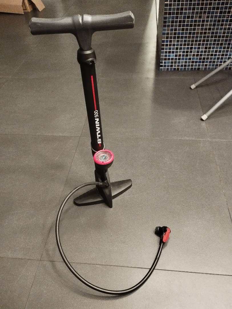 decathlon cycle air pump