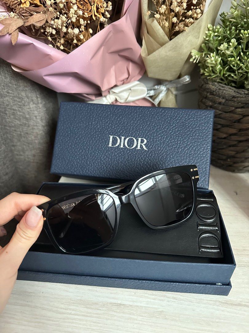 DiorSignature S7F Black Square Sunglasses  DIOR