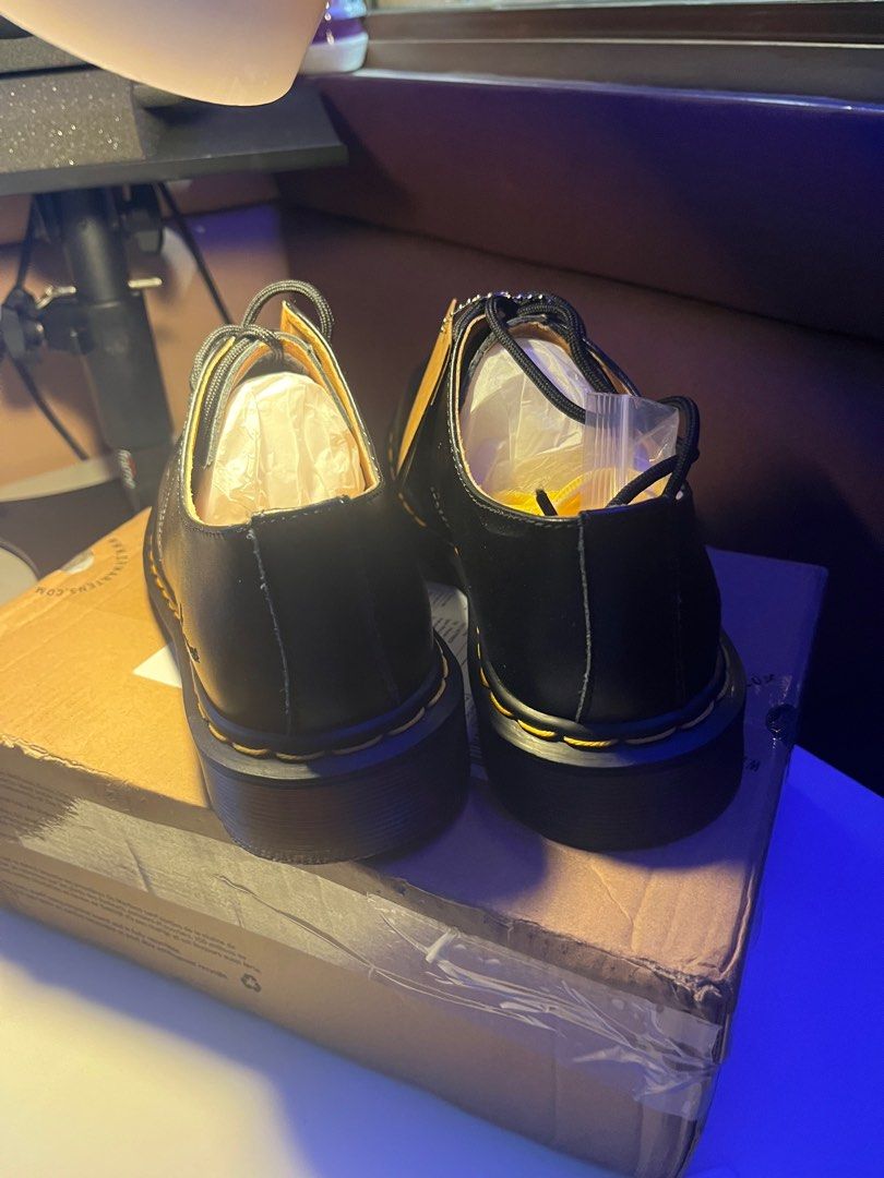 Dr martens deals shoes replica
